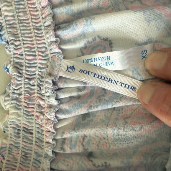 Southern Tide Paisley Off-Shoulder Women's Top size xs - Picture 7 of 7